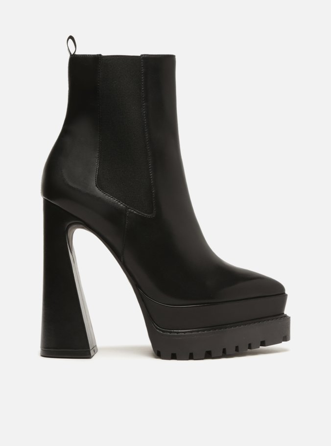 Bota Preta Couro Cano Curto Arya