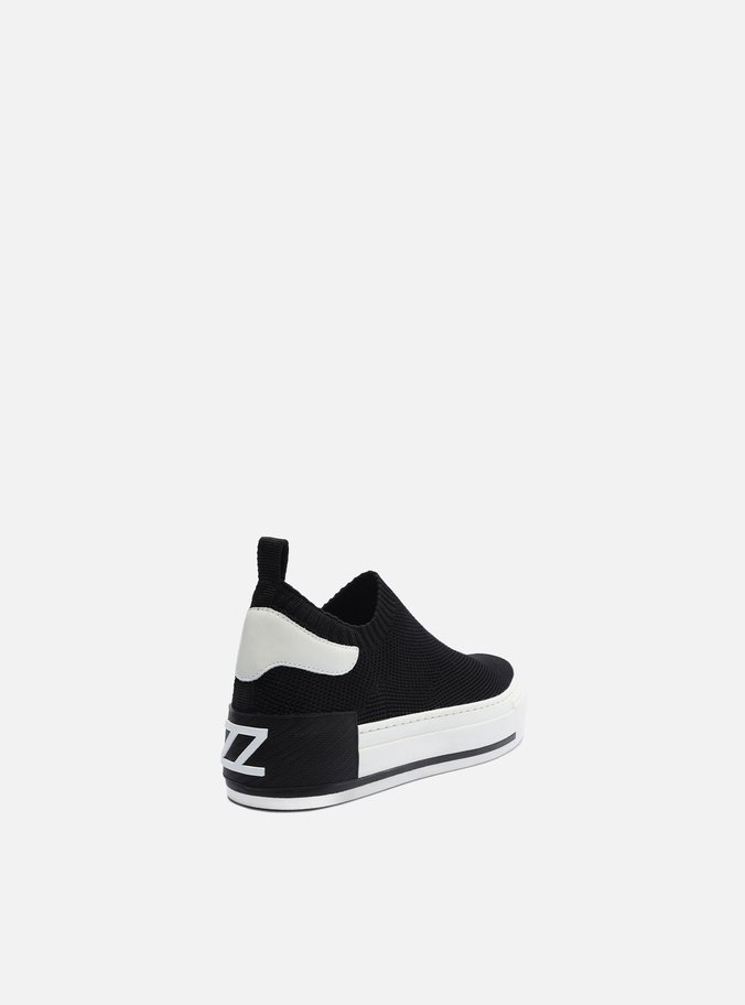 Tênis Slip On Preto Plataforma