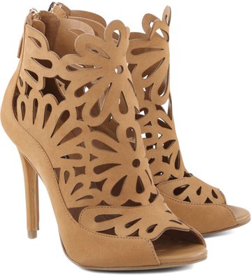 Peep-toe Abotinado Recortes Palha