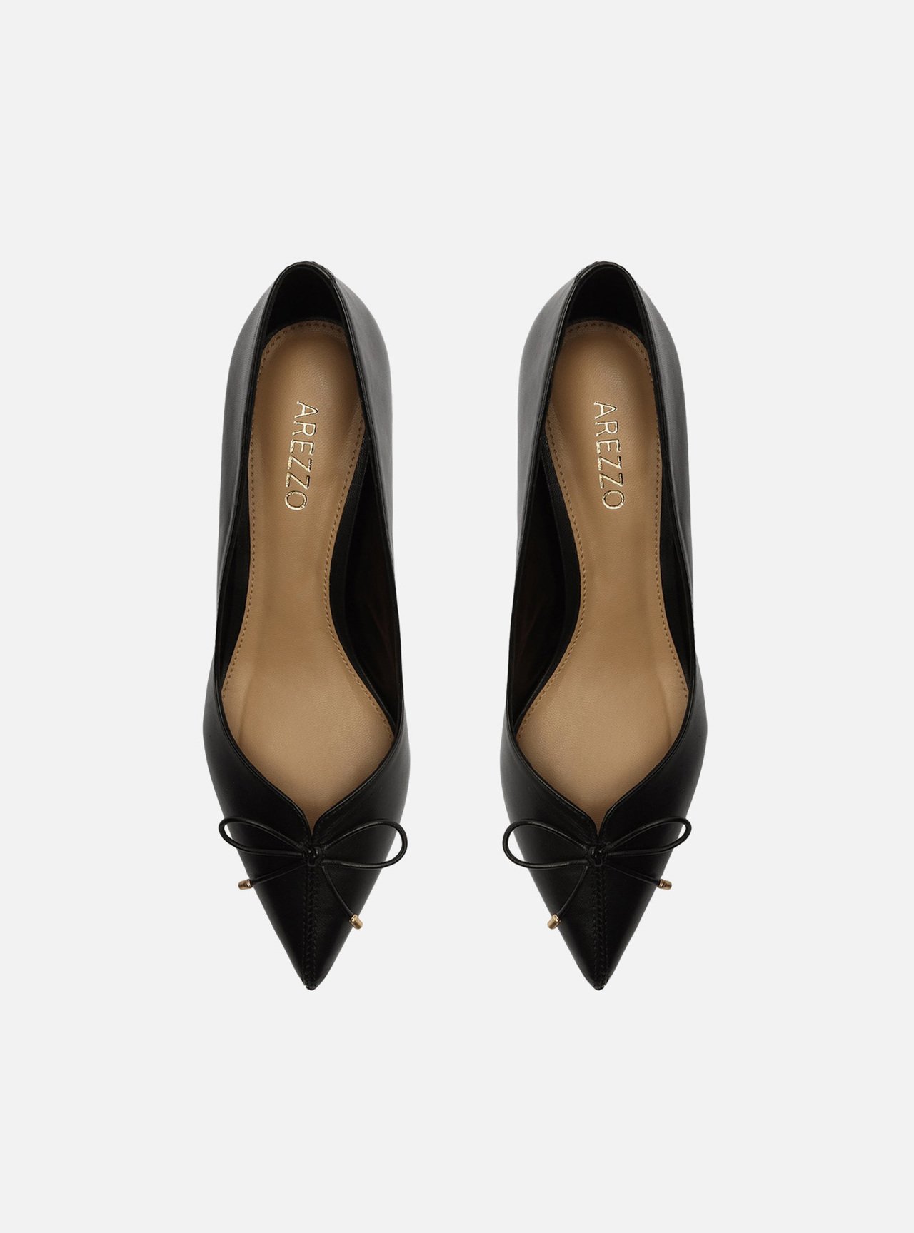 Scarpin Preto Couro Salto Médio Fino Laço — foto 5