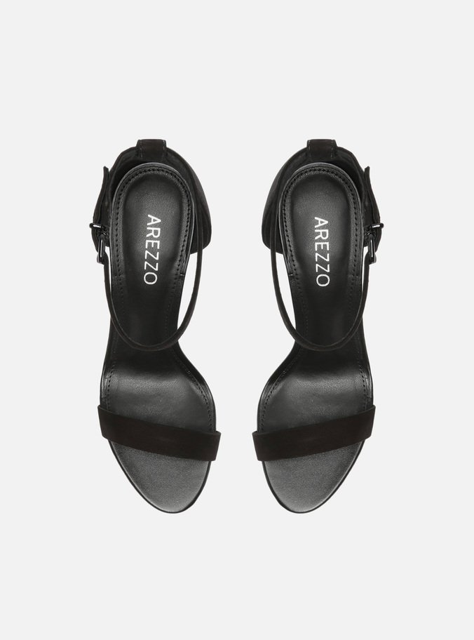 Sandália Isabelli Nobuck Preto