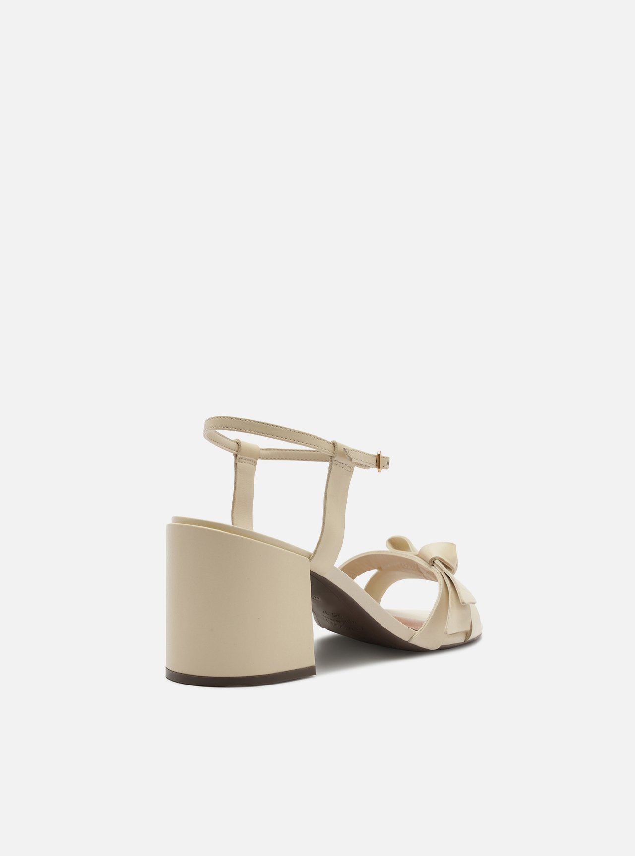 Sandália Off White Couro Salto Bloco Laço — foto 3
