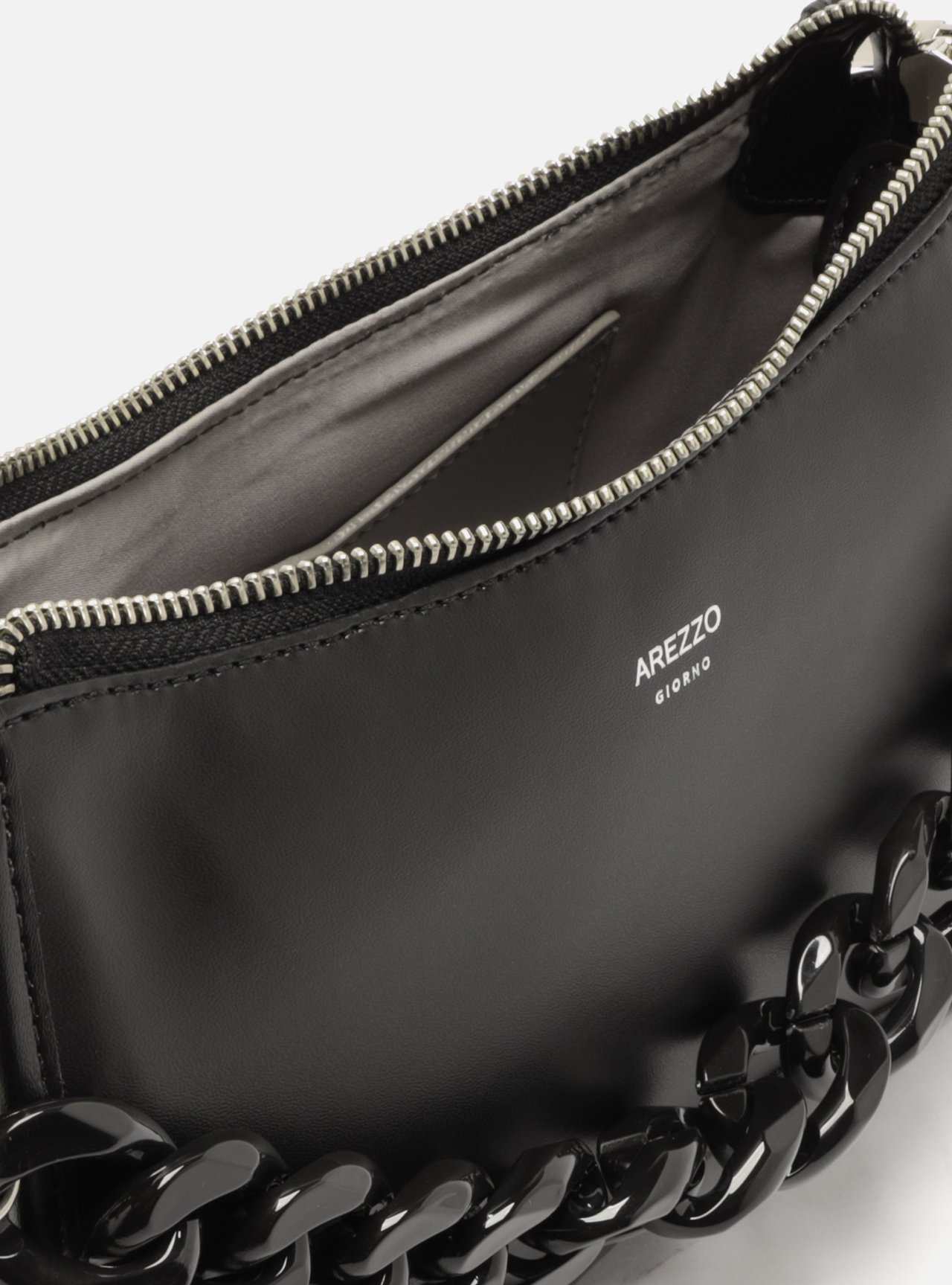 Bolsa Tiracolo Preta Pequena Corrente — foto 4