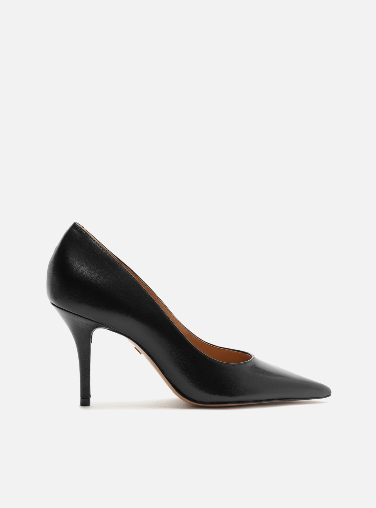 Scarpin Preto Couro Salto Fino Essencial 85 — foto 1