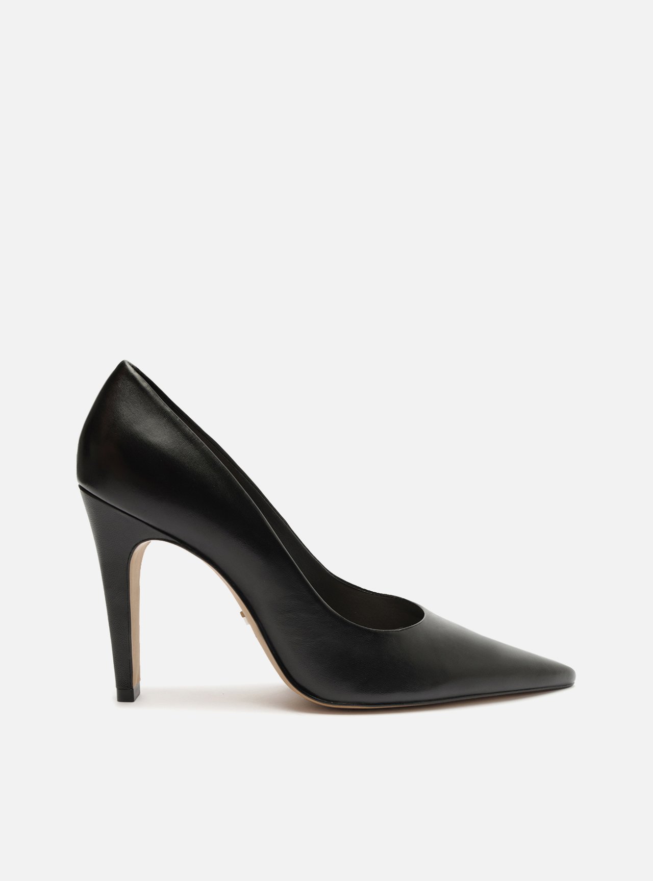 Scarpin Preto Couro Salto Alto Bico Fino — foto 1