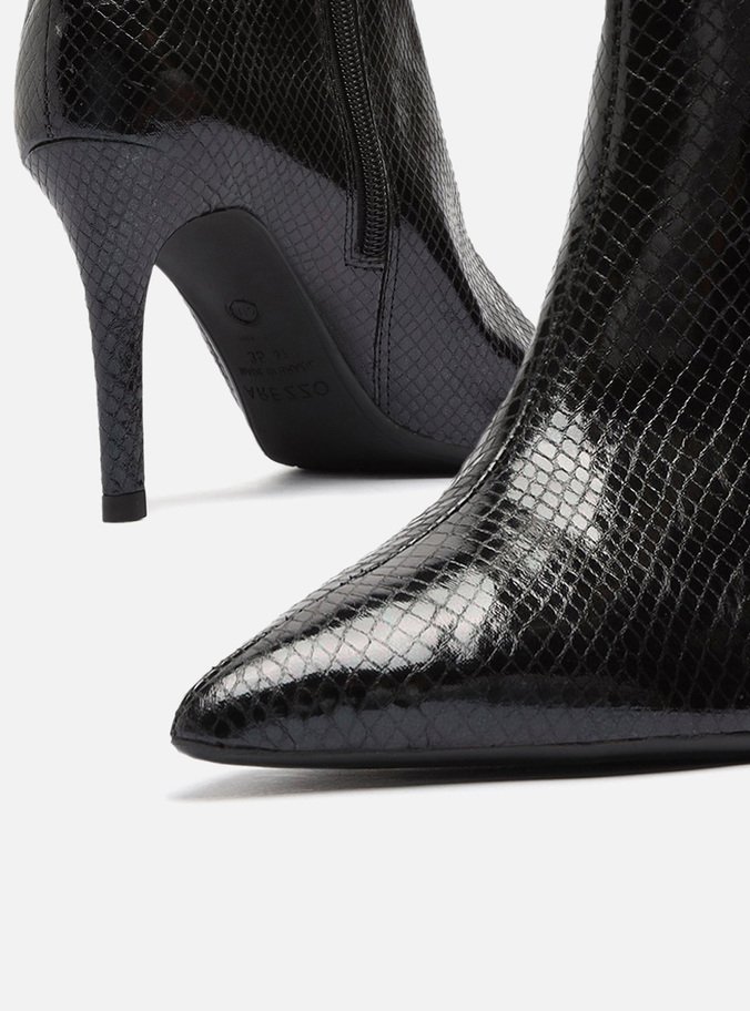 Bota Preta Snake Cano Médio Salto Fino