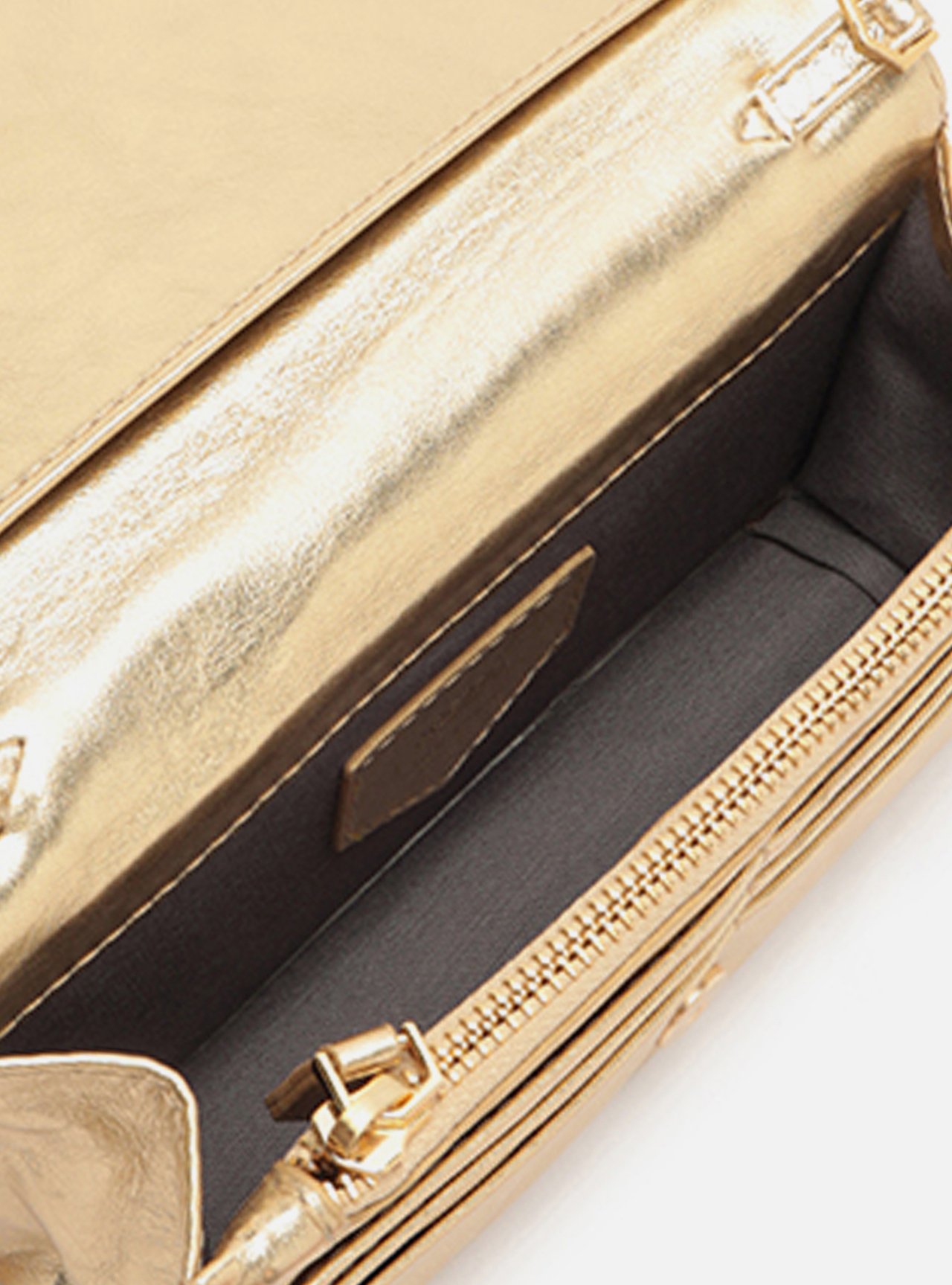 Bolsa Clutch Dourada Couro Pequena Corrente — foto 4