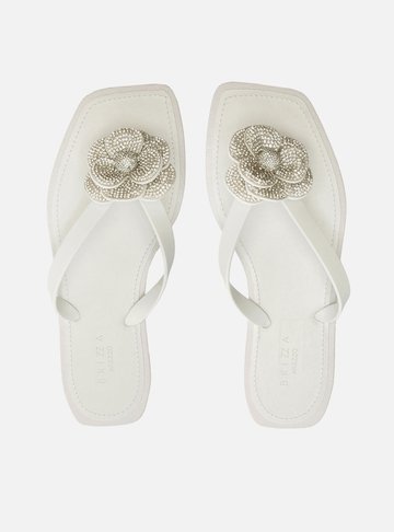 Chinelo de Dedo Branco Recouro Square Flor Strass