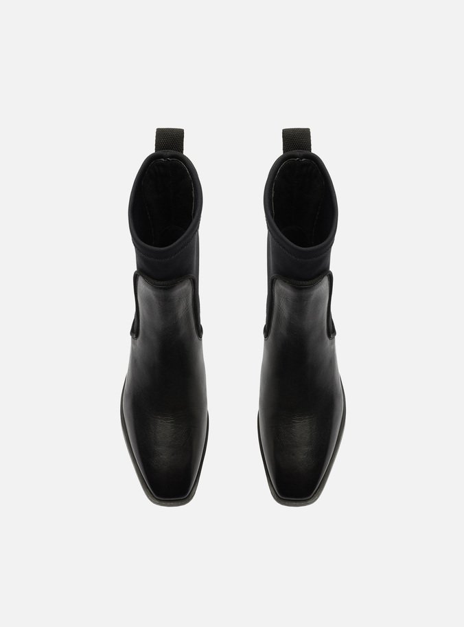 Bota Preta Couro Cano Curto Tecido