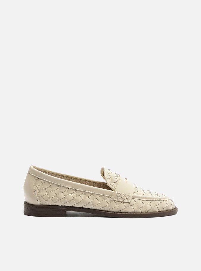 Mocassim Branco Couro Salto Rasteiro Tressê