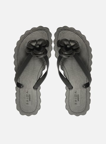 Chinelo de Dedo Preto Recouro Flor Daisy