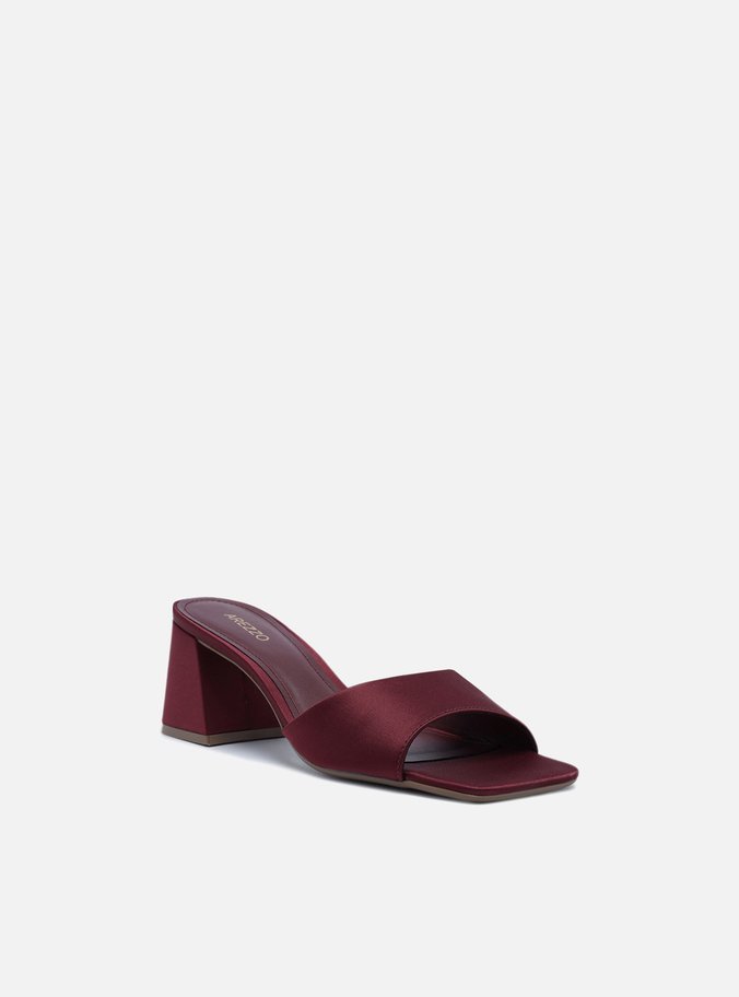 Mule Vermelho Cetim Salto Médio Bloco