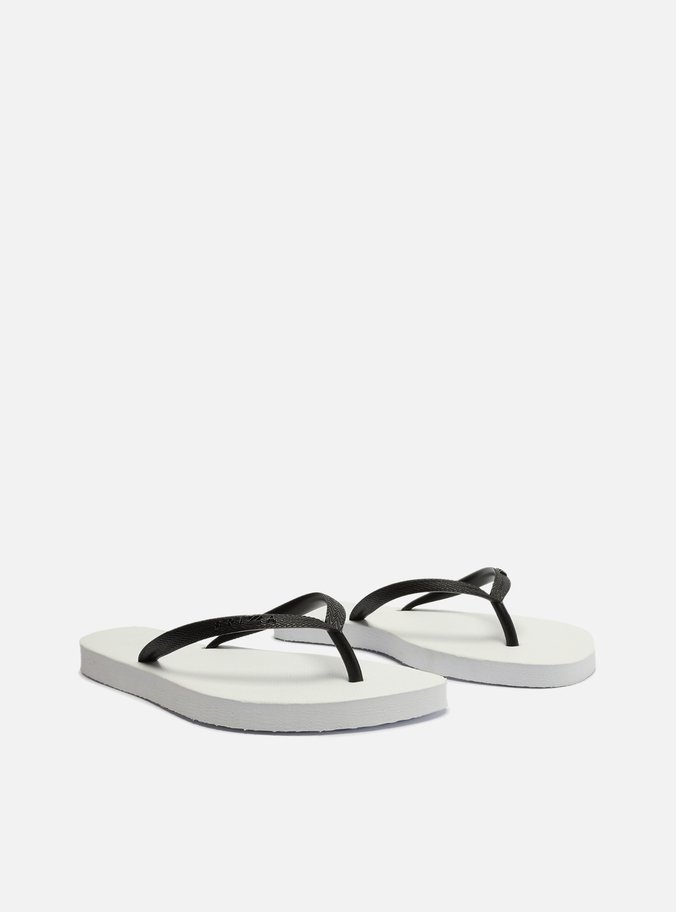 Chinelo de Dedo Branco Tiras Finas Preto