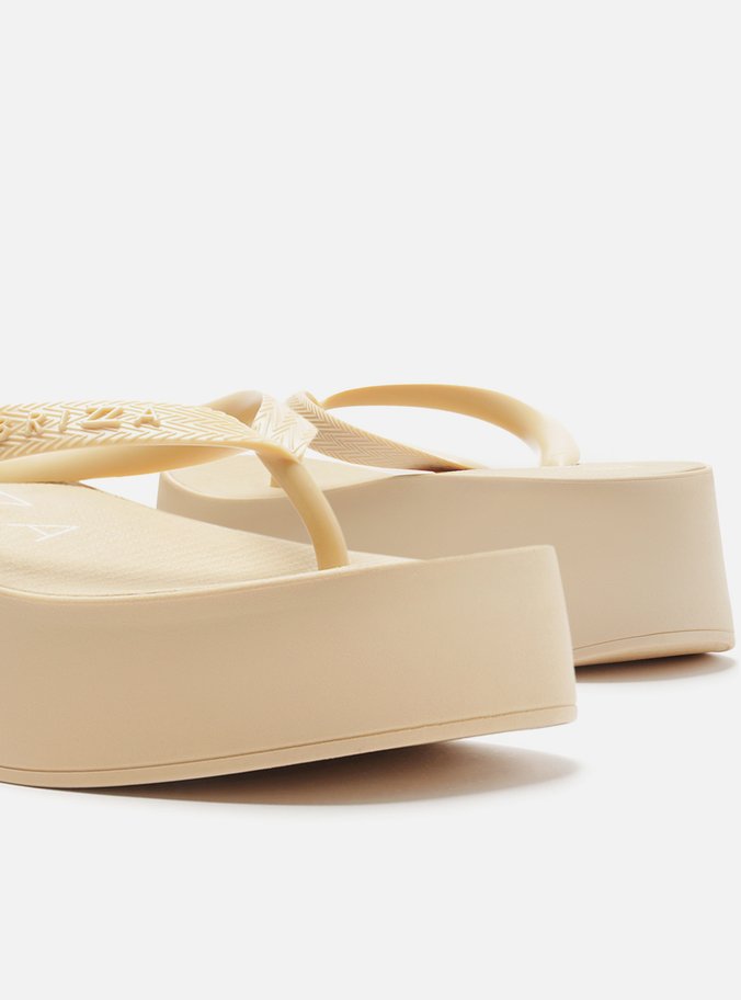 Sandália Off-White Flatform Tiras Rio