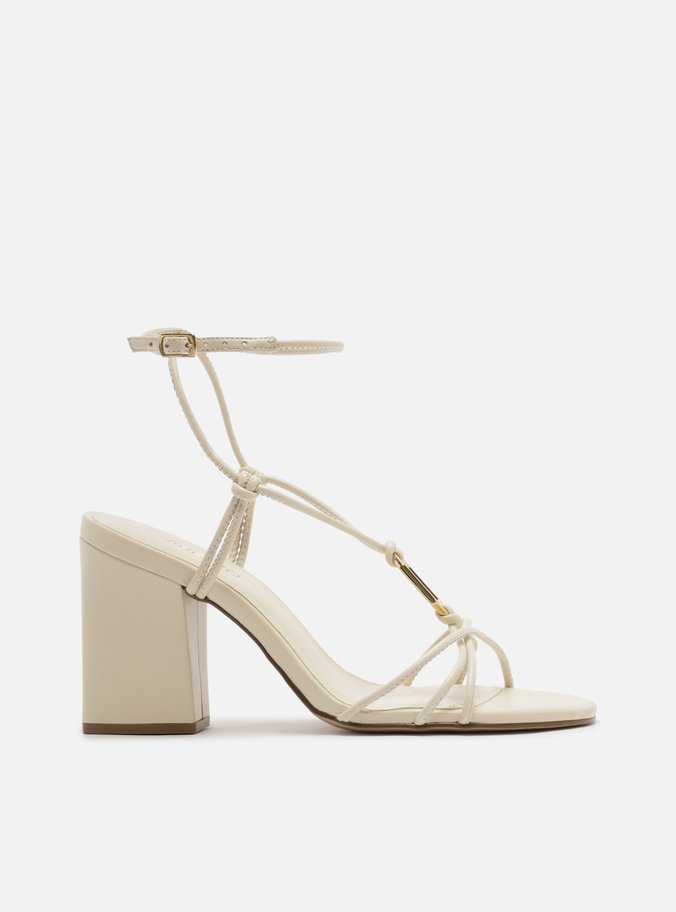 Sandália Branca Salto Bloco Tiras Metal