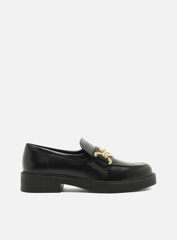 Mocassim Preto Couro Bridão Metálico Maxi