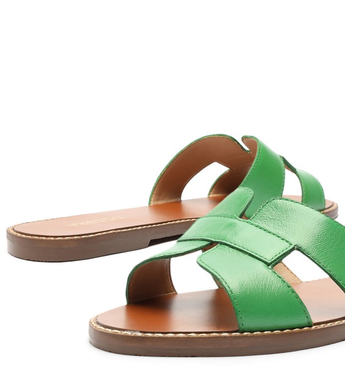Rasteira Verde Couro Slide