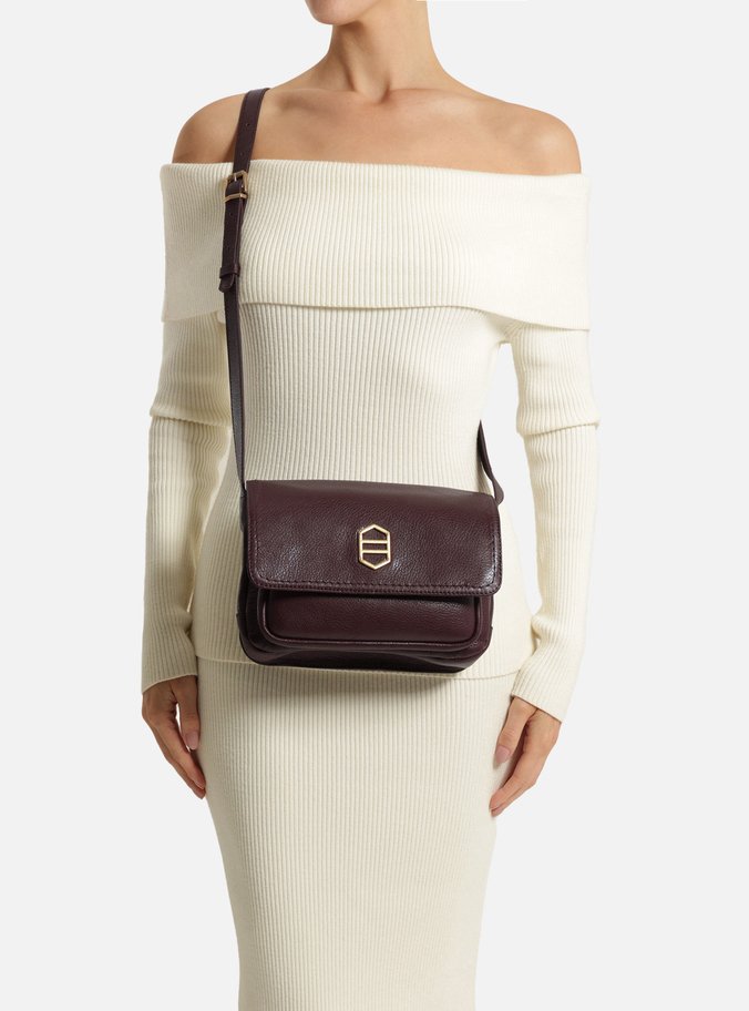 Bolsa Tiracolo Bordô Couro Média Bolsos Metal