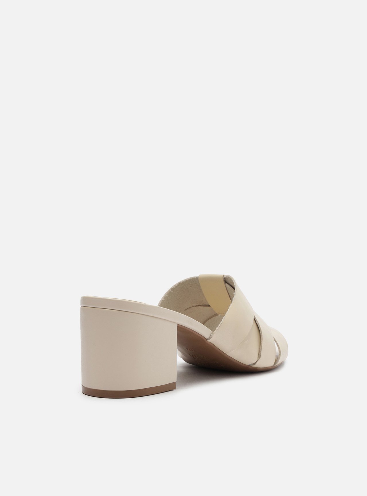 Tamanco Off-White Couro Salto Bloco — foto 3