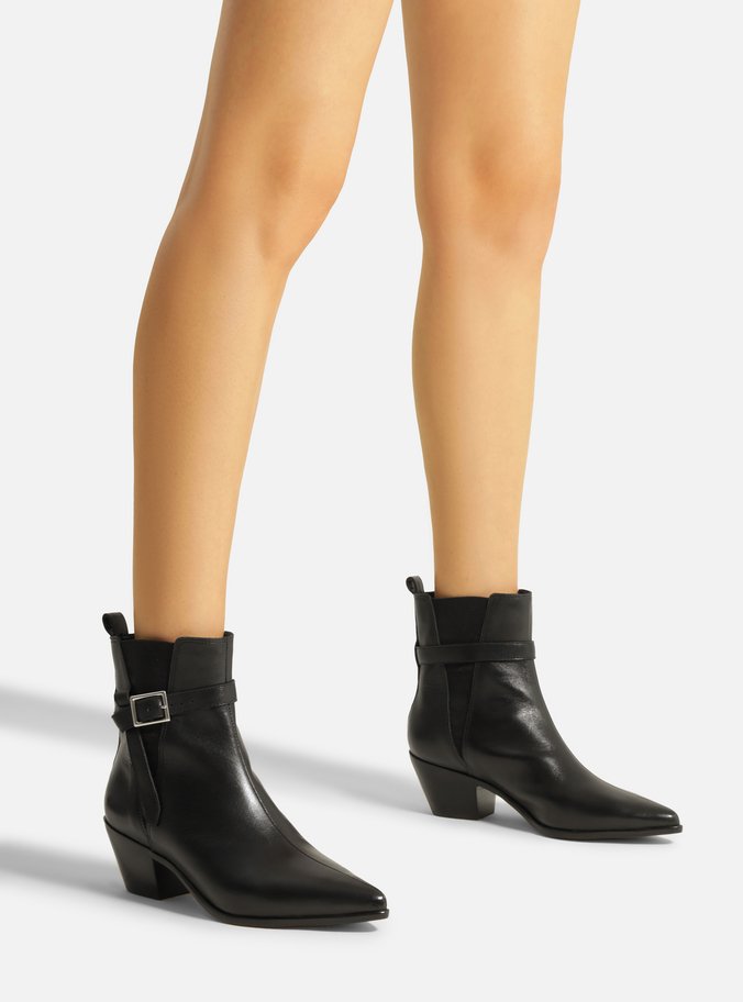 Bota Preta Couro Cano Curto Bico Fino Elástico