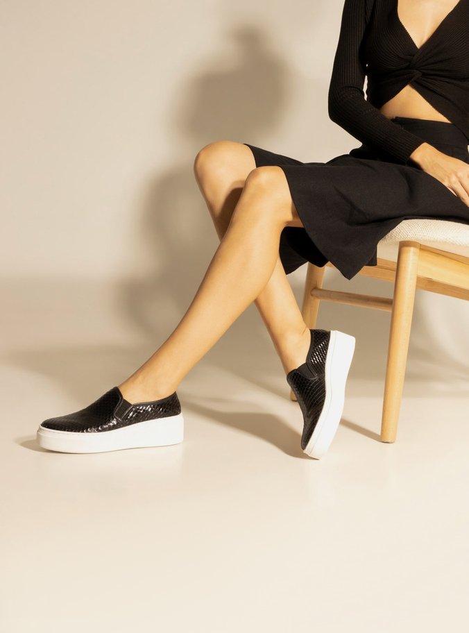 Slip On Preto Couro Snake Flatform