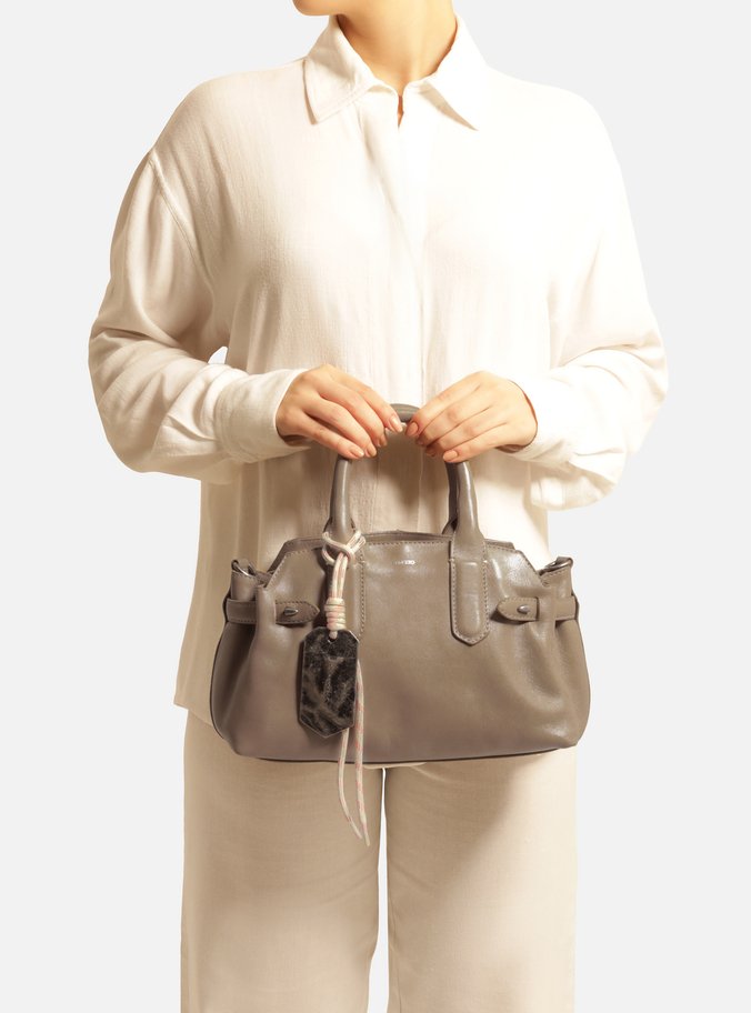 Bolsa Tote Cinza Couro Média Bag Charm Metal