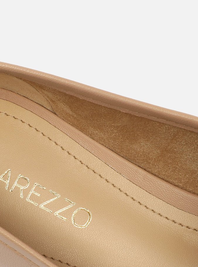 Mocassim Bege Couro Tiras Argola