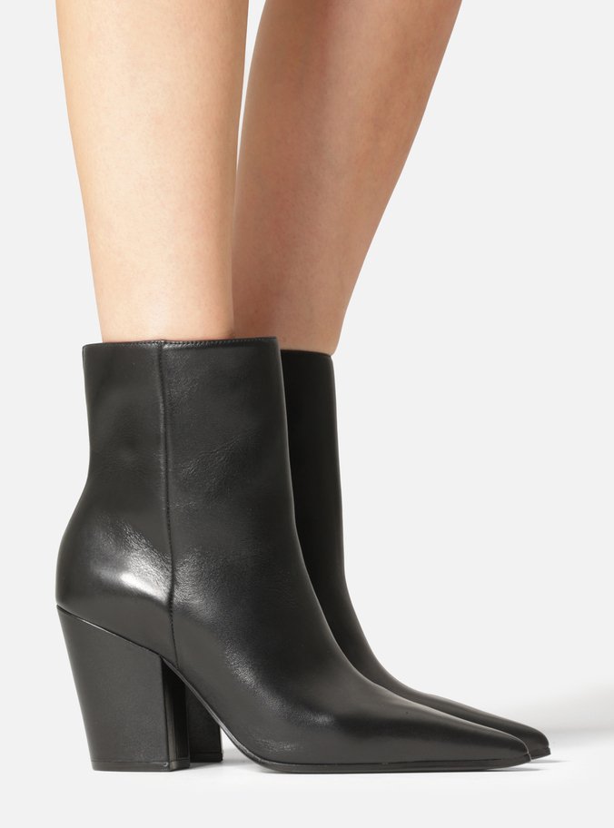 Bota Preta Couro Salto Médio Bloco