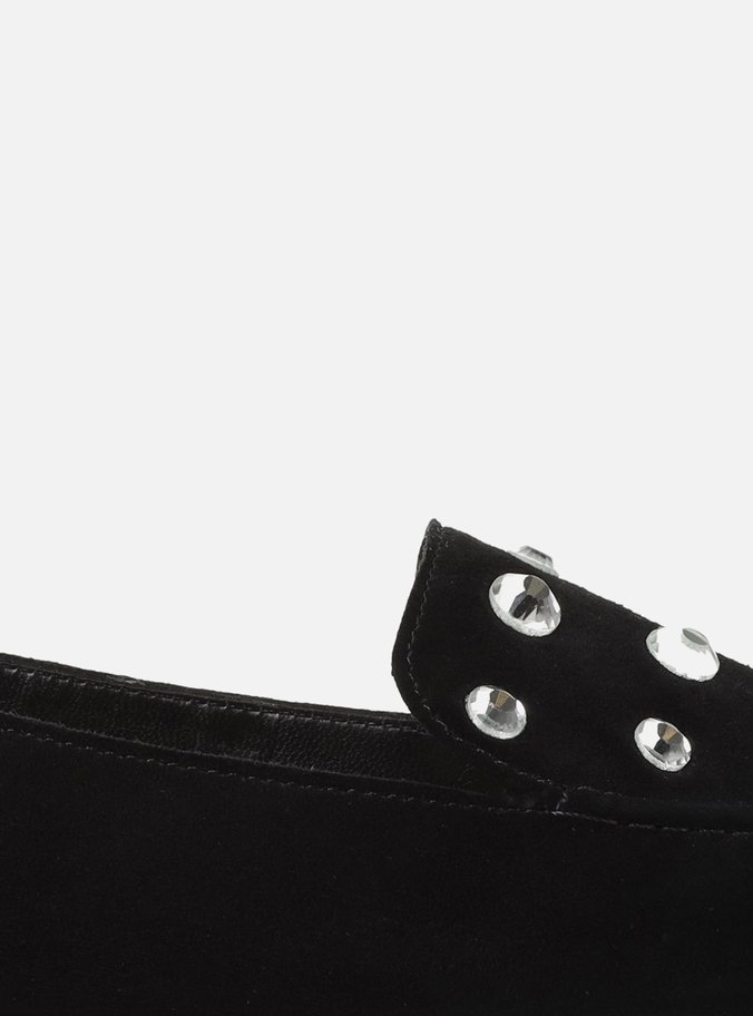 Mocassim Preto Couro Salto Rasteiro Strass