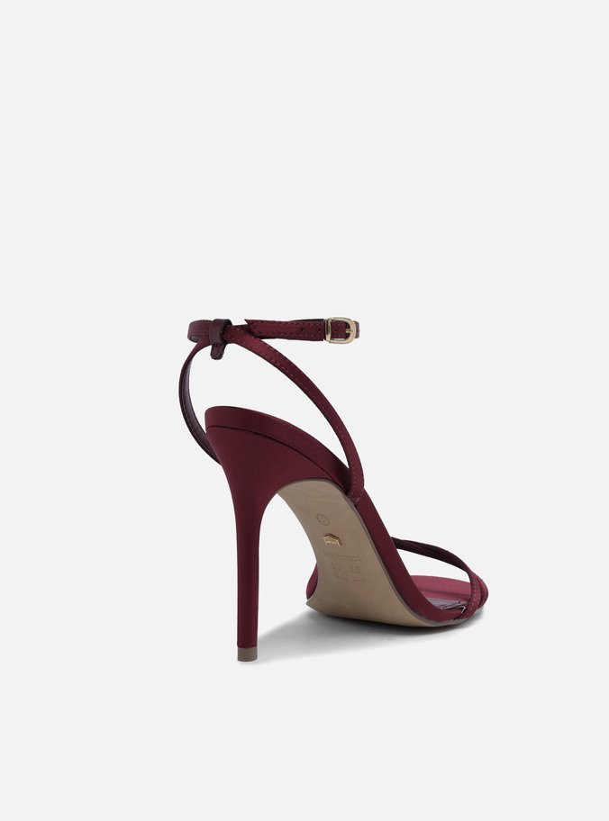 Sandália Vermelho Cetim Salto Fino