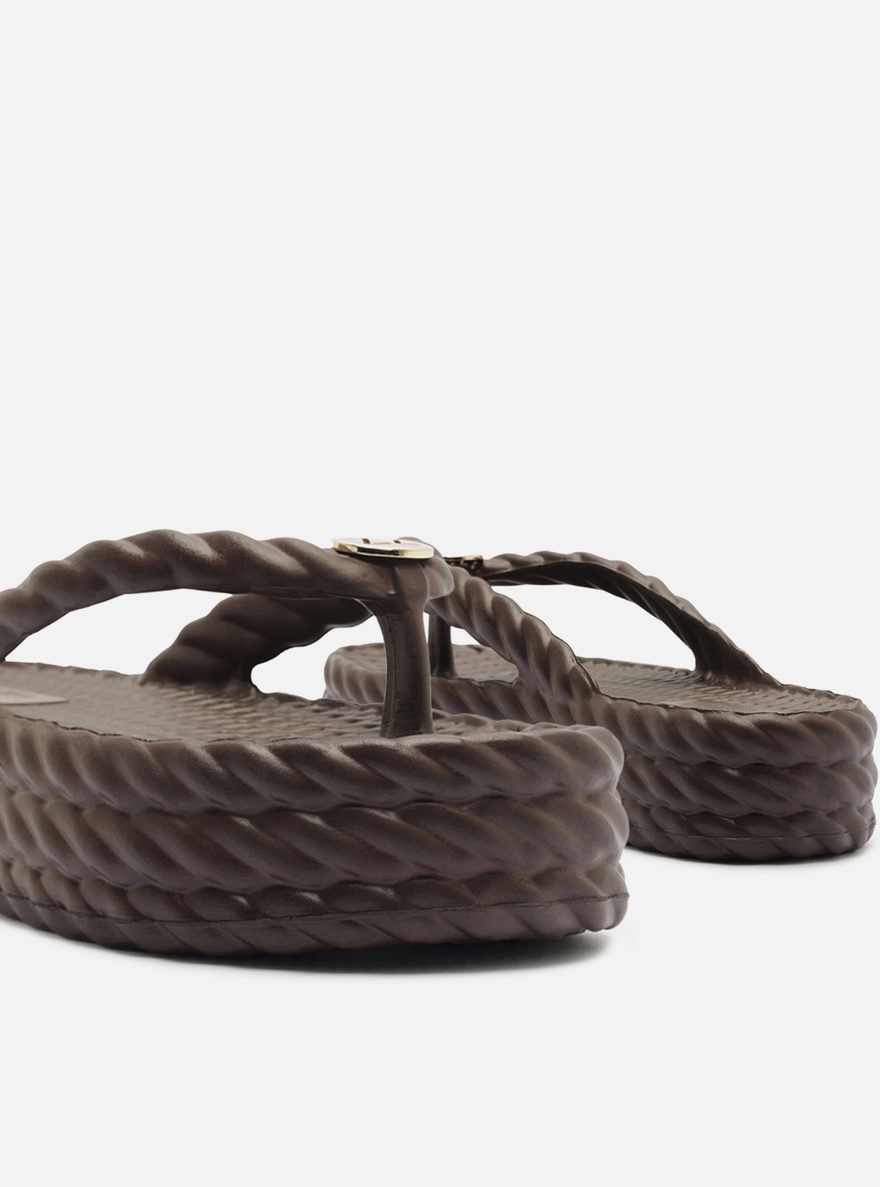 Chinelo de Dedo Marrom Flatform Tressê Brizza — foto 4