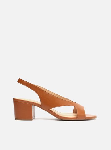 Sandália Marrom Couro Salto Médio Slingback