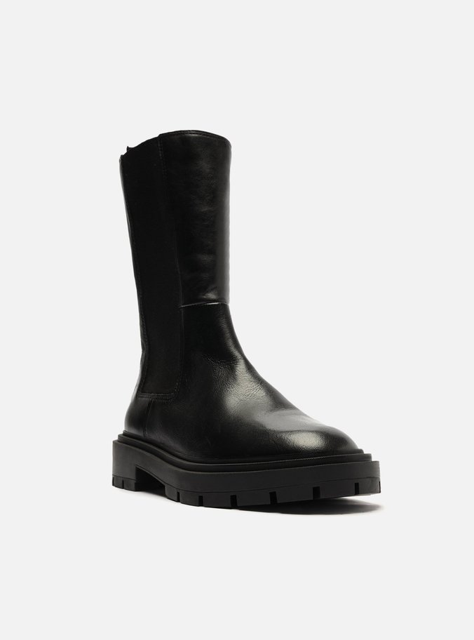 Bota tratorada deals arezzo 2019