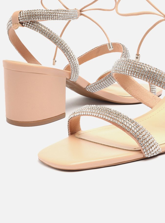 Sandália Nude Bloco Bico Quadrado Strass