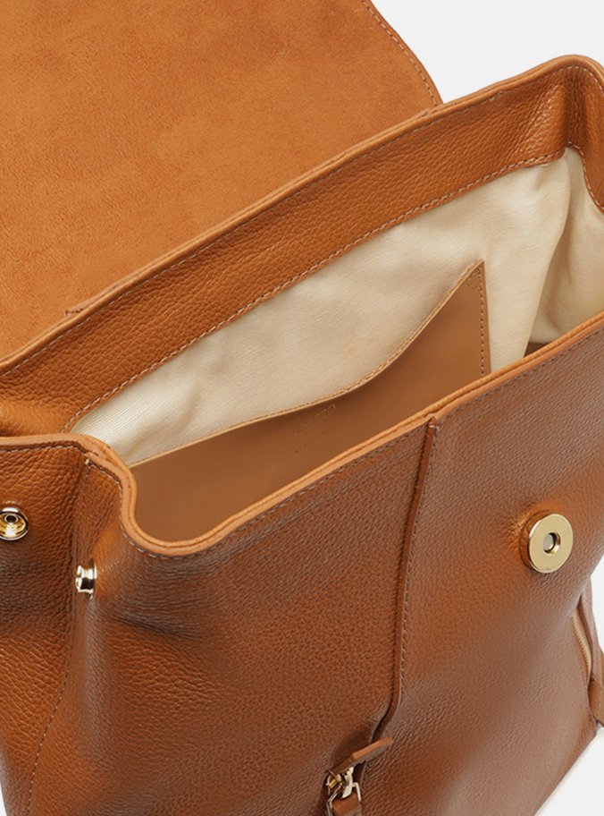 Mochila Marrom Cúrcuma Couro Grande Bolsos