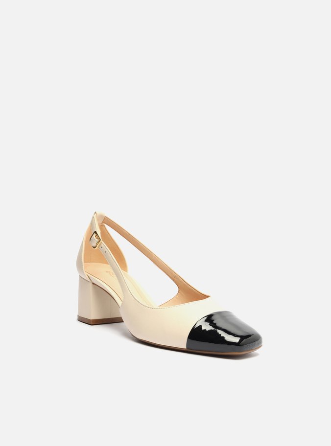 Scarpin Off-White Couro Aberto Cap Toe Verniz