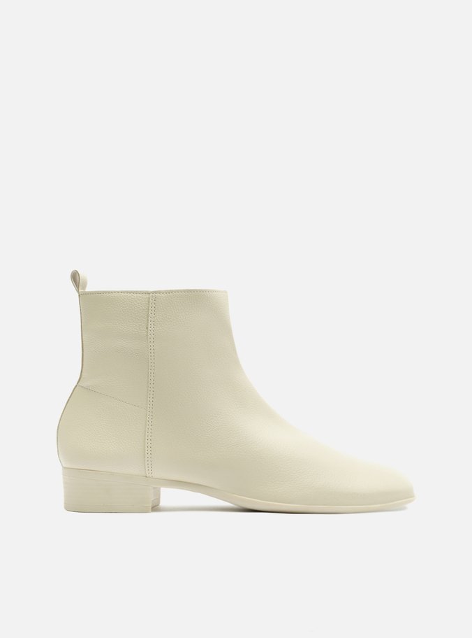 Bota Branca Cano Curto