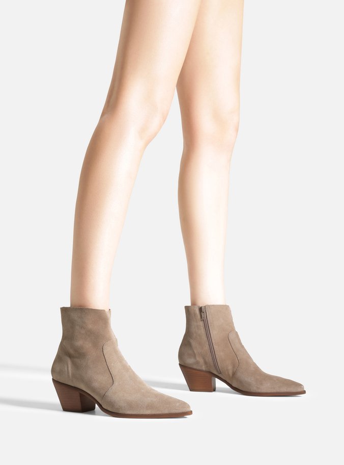 Bota Cinza Camurça Cano Curto Bico Fino