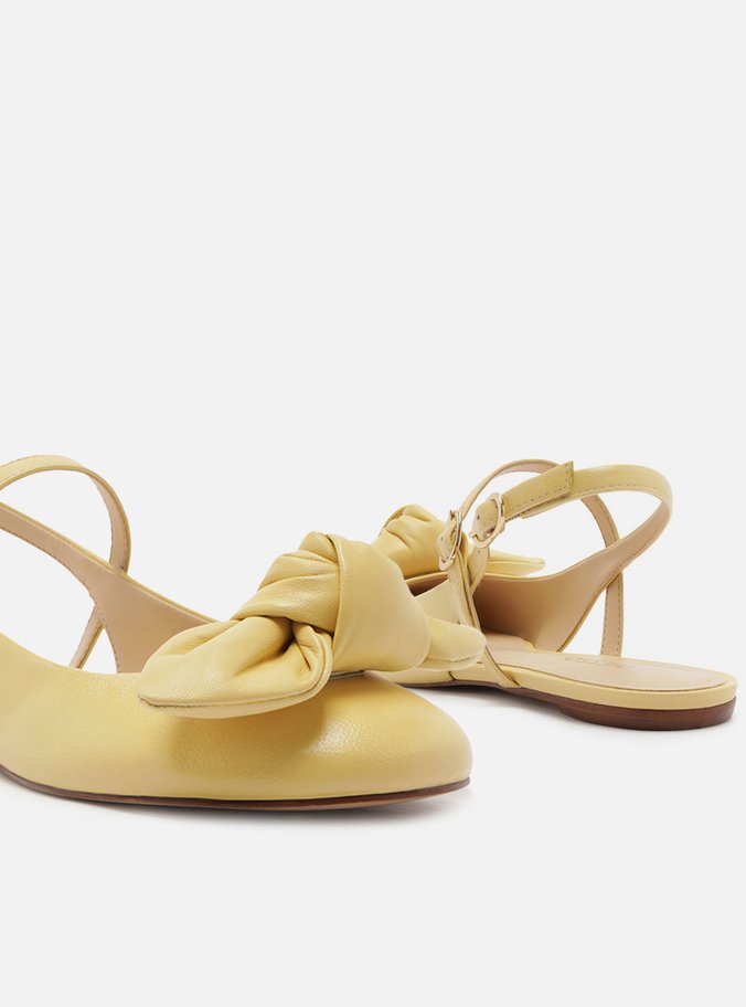 Sapatilha Boneca Amarela Couro Slingback Laço