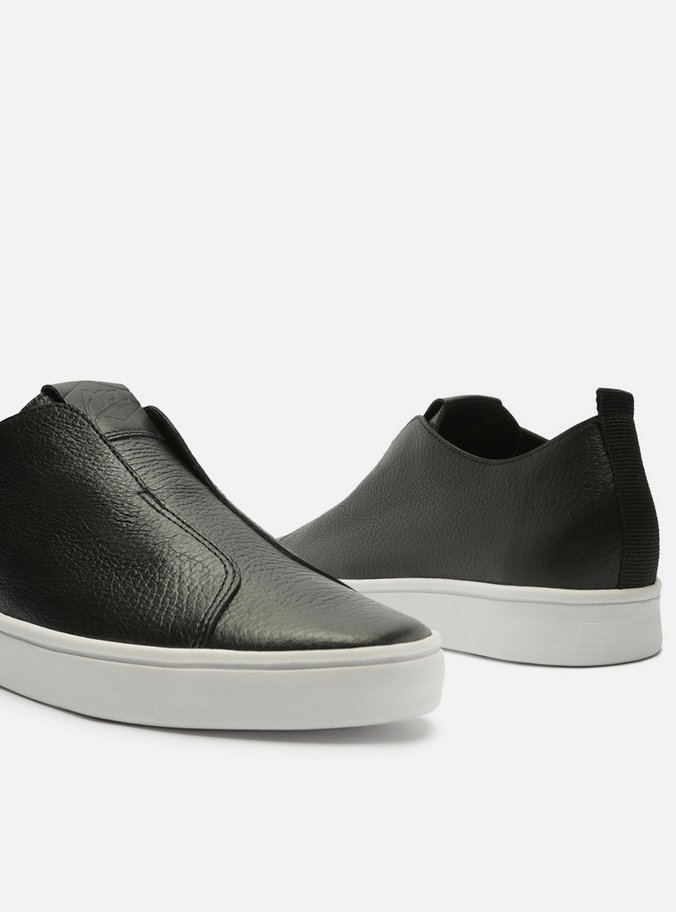 Tênis Slip On Preto Couro Tag