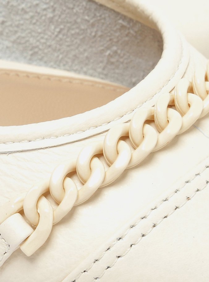 Sapatilha Couro Off-White Corrente Mariana