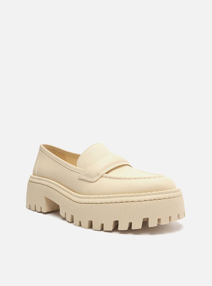 Mocassim Off-White Couro Tratorado Tira