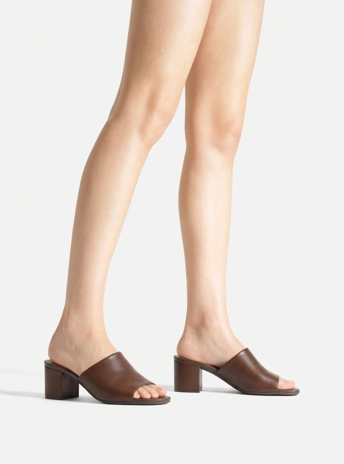 Tamanco Marrom Couro Salto Bloco Tiras