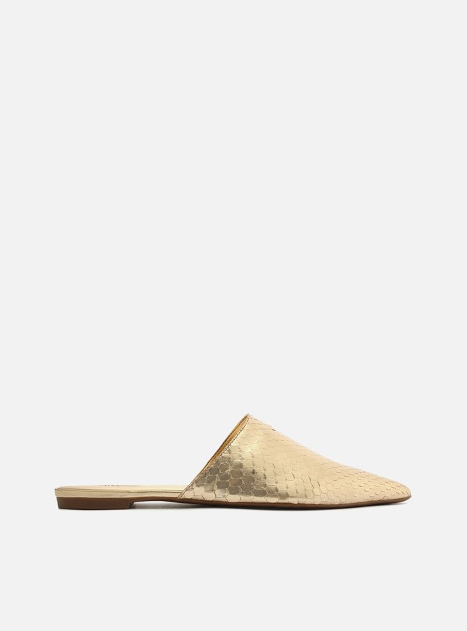 Mule Dourada Couro Snake Bico Fino Flat