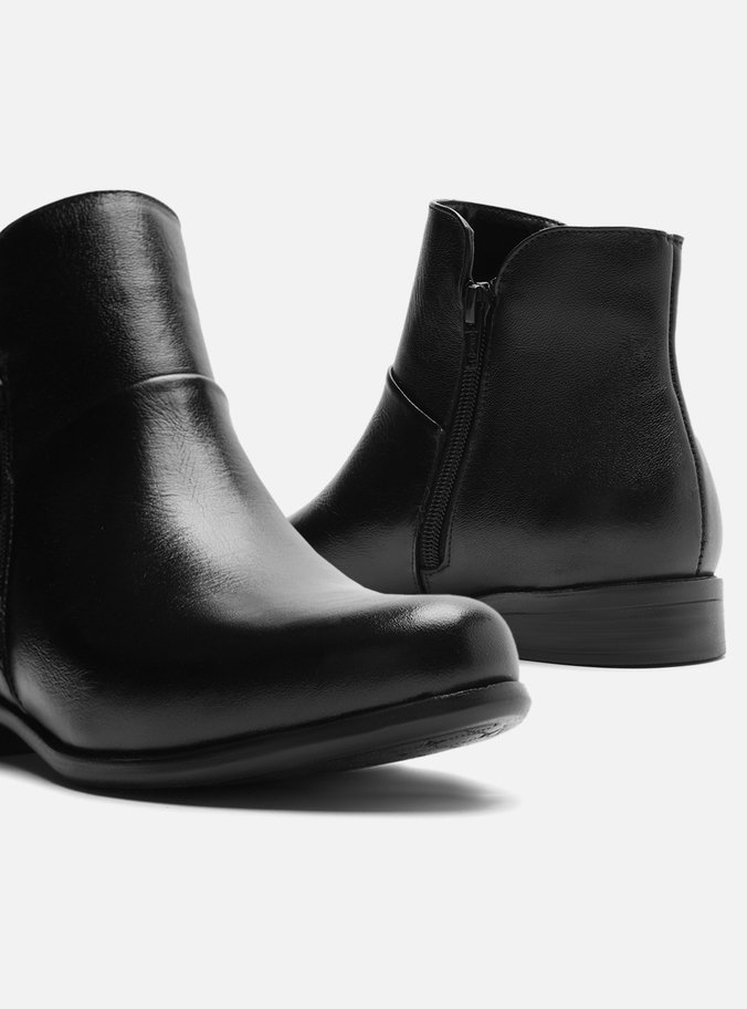 Bota Couro Cano Curto Preta Liso