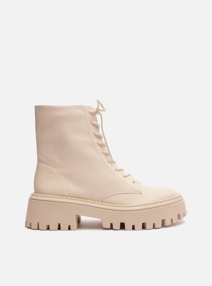 Coturno Off-White Cano Médio Sola Tratorada