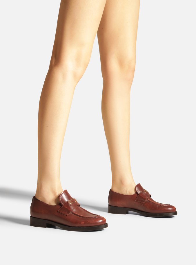 Mocassim Marrom Couro Bico Redondo Retrô Metal