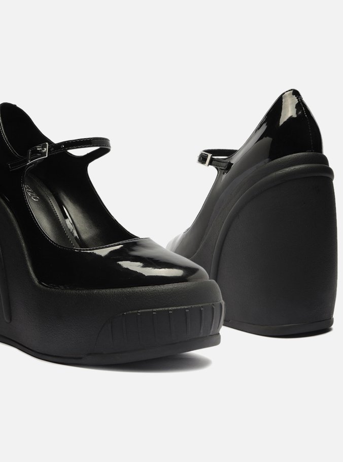 Sapato Boneca Preto Verniz Plataforma Bold