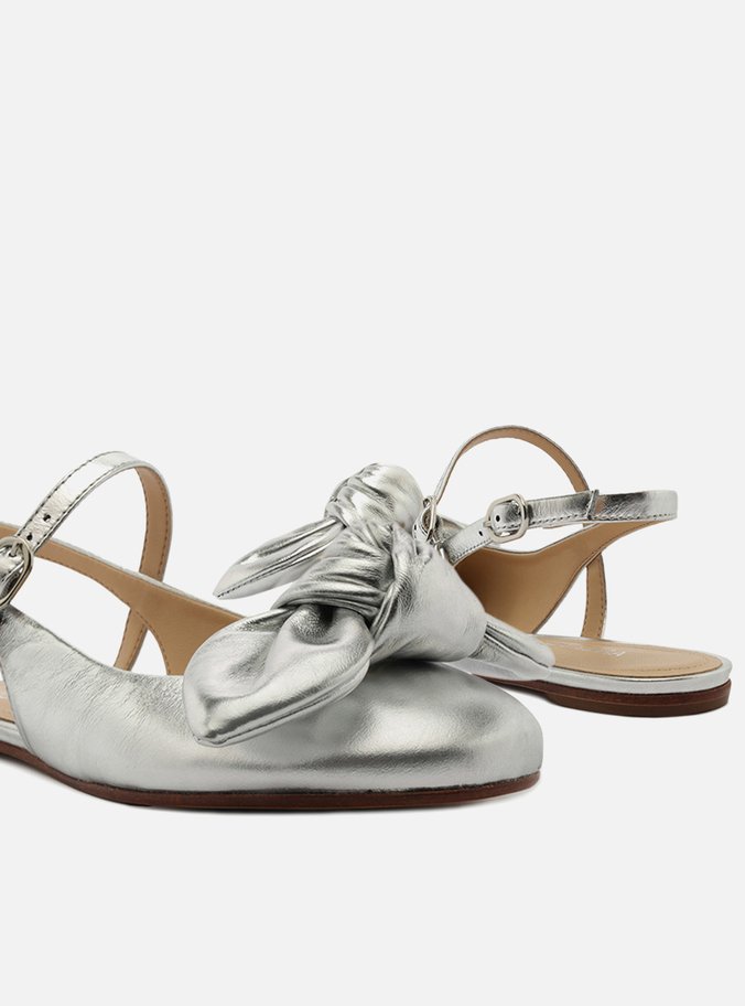 Sapatilha Boneca Prata Couro Slingback Laço