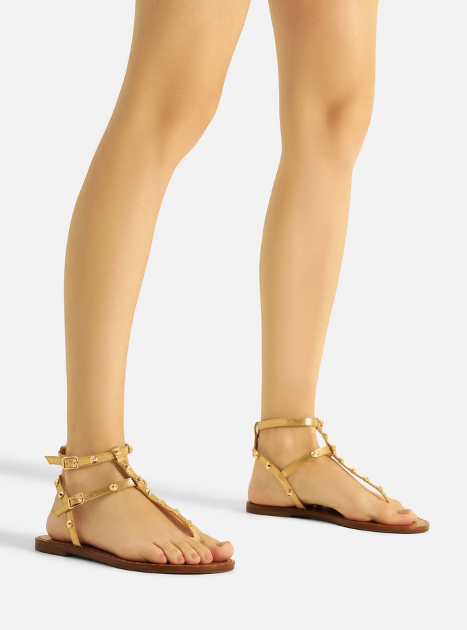 Rasteira Dourada Couro Slim Gladiadora Tachas